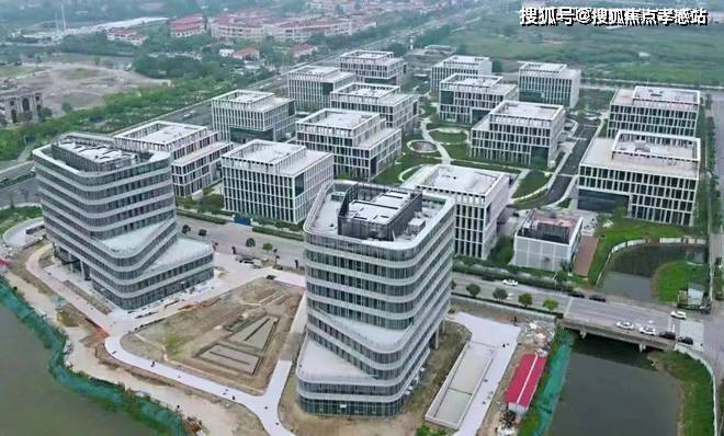 新长宁·水韵名邸官方：长宁西郊低密墅区地铁2号线北新泾站(图7)
