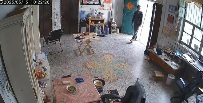 女子在监控发现老公秘密老公却声称是误会网友表示：教教我(图3)